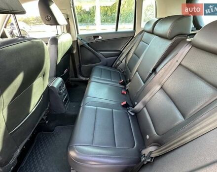 Черный Фольксваген Тигуан, объемом двигателя 2 л и пробегом 237 тыс. км за 10100 $, фото 11 на Automoto.ua