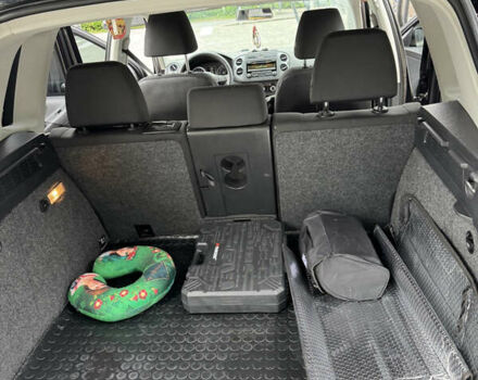 Черный Фольксваген Тигуан, объемом двигателя 1.98 л и пробегом 186 тыс. км за 11000 $, фото 23 на Automoto.ua