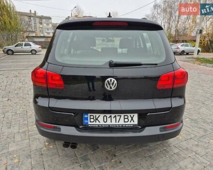 Чорний Фольксваген Тігуан, об'ємом двигуна 1.39 л та пробігом 253 тис. км за 11500 $, фото 6 на Automoto.ua