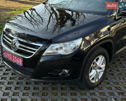 Чорний Фольксваген Тігуан, об'ємом двигуна 2 л та пробігом 257 тис. км за 12800 $, фото 11 на Automoto.ua