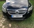 Черный Фольксваген Тигуан, объемом двигателя 2 л и пробегом 241 тыс. км за 10600 $, фото 1 на Automoto.ua