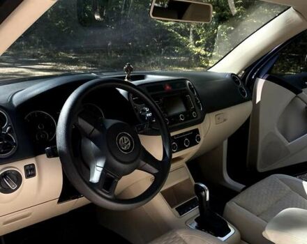 Черный Фольксваген Тигуан, объемом двигателя 2 л и пробегом 250 тыс. км за 12000 $, фото 14 на Automoto.ua