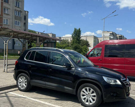 Чорний Фольксваген Тігуан, об'ємом двигуна 1.97 л та пробігом 386 тис. км за 10500 $, фото 3 на Automoto.ua