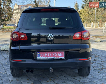 Чорний Фольксваген Тігуан, об'ємом двигуна 2 л та пробігом 257 тис. км за 12800 $, фото 16 на Automoto.ua