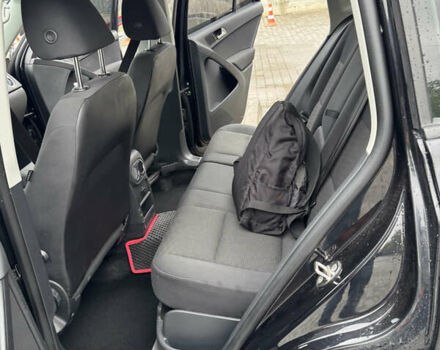 Черный Фольксваген Тигуан, объемом двигателя 1.98 л и пробегом 186 тыс. км за 11000 $, фото 19 на Automoto.ua