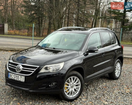 Чорний Фольксваген Тігуан, об'ємом двигуна 2 л та пробігом 238 тис. км за 10599 $, фото 62 на Automoto.ua