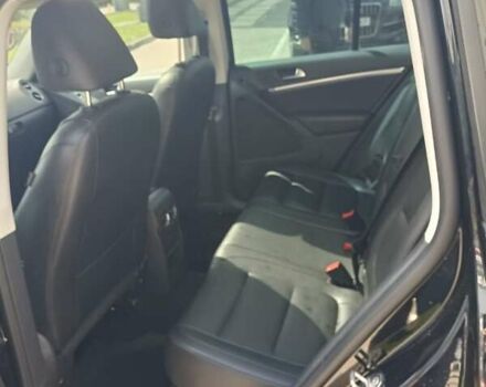 Черный Фольксваген Тигуан, объемом двигателя 2 л и пробегом 259 тыс. км за 11900 $, фото 13 на Automoto.ua