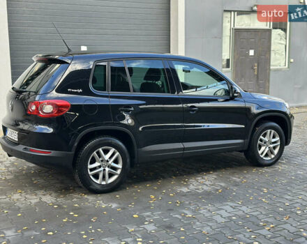 Черный Фольксваген Тигуан, объемом двигателя 1.98 л и пробегом 210 тыс. км за 12000 $, фото 8 на Automoto.ua