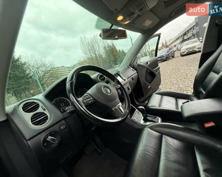 Чорний Фольксваген Тігуан, об'ємом двигуна 2 л та пробігом 238 тис. км за 10599 $, фото 42 на Automoto.ua