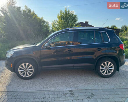 Чорний Фольксваген Тігуан, об'ємом двигуна 1.98 л та пробігом 238 тис. км за 10500 $, фото 2 на Automoto.ua