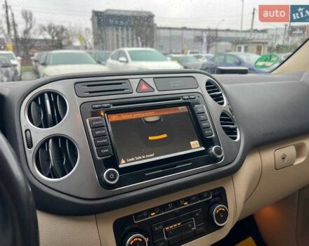 Чорний Фольксваген Тігуан, об'ємом двигуна 1.97 л та пробігом 336 тис. км за 14100 $, фото 12 на Automoto.ua