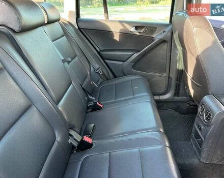 Черный Фольксваген Тигуан, объемом двигателя 2 л и пробегом 237 тыс. км за 10100 $, фото 16 на Automoto.ua