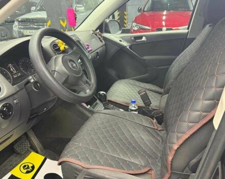 Черный Фольксваген Тигуан, объемом двигателя 2 л и пробегом 186 тыс. км за 12300 $, фото 7 на Automoto.ua