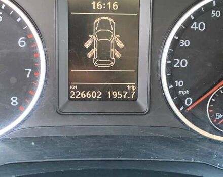 Чорний Фольксваген Тігуан, об'ємом двигуна 2 л та пробігом 226 тис. км за 11600 $, фото 3 на Automoto.ua