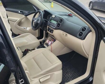 Черный Фольксваген Тигуан, объемом двигателя 1.98 л и пробегом 182 тыс. км за 9555 $, фото 6 на Automoto.ua