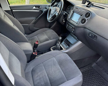 Черный Фольксваген Тигуан, объемом двигателя 1.97 л и пробегом 182 тыс. км за 14000 $, фото 5 на Automoto.ua