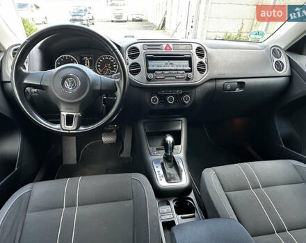 Черный Фольксваген Тигуан, объемом двигателя 1.98 л и пробегом 210 тыс. км за 12000 $, фото 16 на Automoto.ua