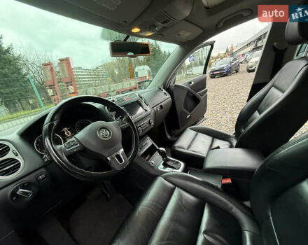 Чорний Фольксваген Тігуан, об'ємом двигуна 2 л та пробігом 238 тис. км за 10599 $, фото 48 на Automoto.ua