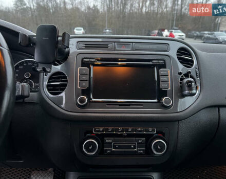 Черный Фольксваген Тигуан, объемом двигателя 1.98 л и пробегом 169 тыс. км за 12000 $, фото 8 на Automoto.ua