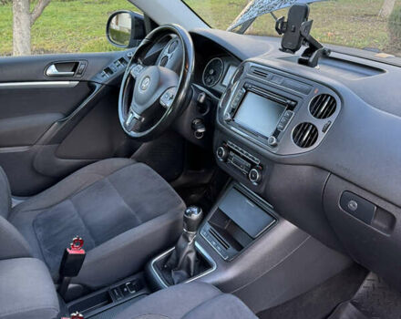 Черный Фольксваген Тигуан, объемом двигателя 1.97 л и пробегом 182 тыс. км за 14000 $, фото 22 на Automoto.ua