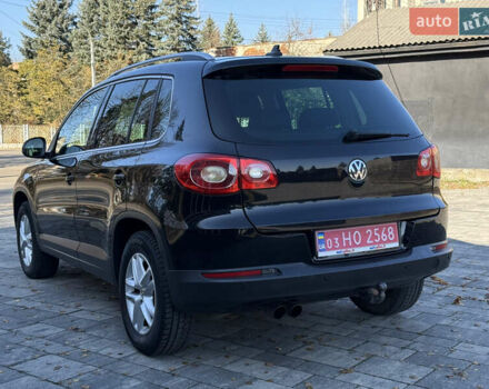 Чорний Фольксваген Тігуан, об'ємом двигуна 2 л та пробігом 257 тис. км за 12800 $, фото 14 на Automoto.ua