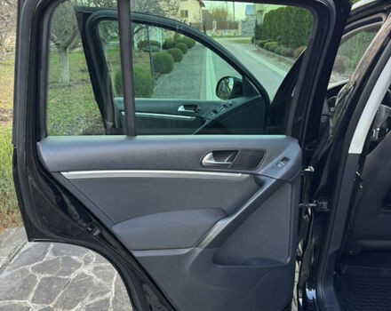 Черный Фольксваген Тигуан, объемом двигателя 1.97 л и пробегом 182 тыс. км за 14000 $, фото 14 на Automoto.ua