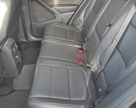 Чорний Фольксваген Тігуан, об'ємом двигуна 2 л та пробігом 285 тис. км за 9700 $, фото 12 на Automoto.ua