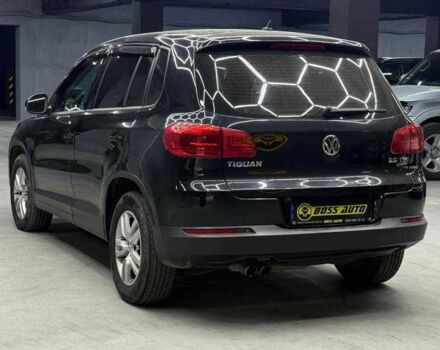 Черный Фольксваген Тигуан, объемом двигателя 2 л и пробегом 186 тыс. км за 12300 $, фото 3 на Automoto.ua