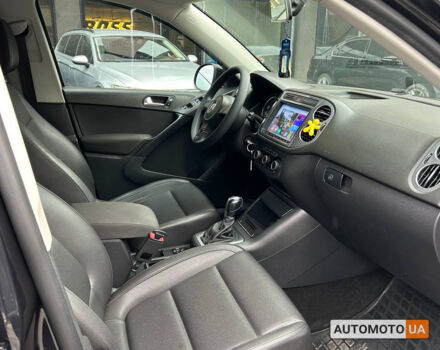 Черный Фольксваген Тигуан, объемом двигателя 2 л и пробегом 195 тыс. км за 12700 $, фото 14 на Automoto.ua