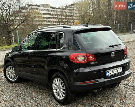 Чорний Фольксваген Тігуан, об'ємом двигуна 2 л та пробігом 238 тис. км за 10599 $, фото 13 на Automoto.ua