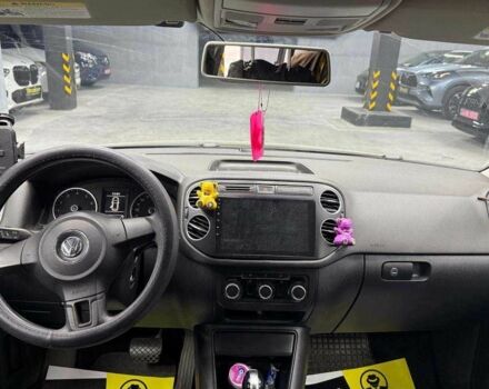 Черный Фольксваген Тигуан, объемом двигателя 2 л и пробегом 186 тыс. км за 12300 $, фото 10 на Automoto.ua