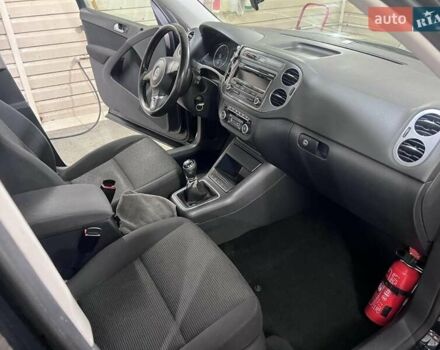 Черный Фольксваген Тигуан, объемом двигателя 1.97 л и пробегом 240 тыс. км за 12200 $, фото 8 на Automoto.ua