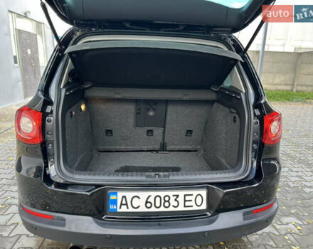 Черный Фольксваген Тигуан, объемом двигателя 1.98 л и пробегом 210 тыс. км за 12000 $, фото 10 на Automoto.ua