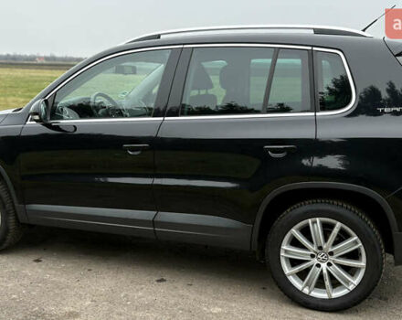 Черный Фольксваген Тигуан, объемом двигателя 1.39 л и пробегом 213 тыс. км за 9399 $, фото 3 на Automoto.ua