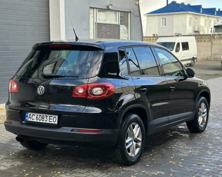 Черный Фольксваген Тигуан, объемом двигателя 1.98 л и пробегом 210 тыс. км за 12000 $, фото 7 на Automoto.ua