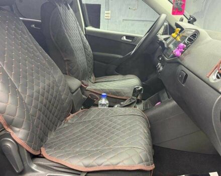 Черный Фольксваген Тигуан, объемом двигателя 2 л и пробегом 186 тыс. км за 12300 $, фото 13 на Automoto.ua