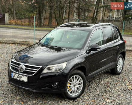 Чорний Фольксваген Тігуан, об'ємом двигуна 2 л та пробігом 238 тис. км за 10599 $, фото 7 на Automoto.ua