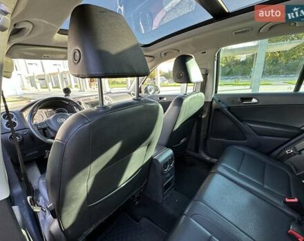 Черный Фольксваген Тигуан, объемом двигателя 2 л и пробегом 237 тыс. км за 10100 $, фото 12 на Automoto.ua