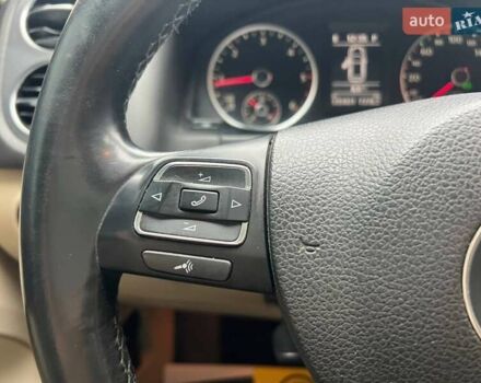 Чорний Фольксваген Тігуан, об'ємом двигуна 1.97 л та пробігом 336 тис. км за 14100 $, фото 10 на Automoto.ua