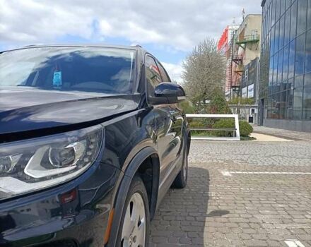 Черный Фольксваген Тигуан, объемом двигателя 2 л и пробегом 259 тыс. км за 11900 $, фото 4 на Automoto.ua