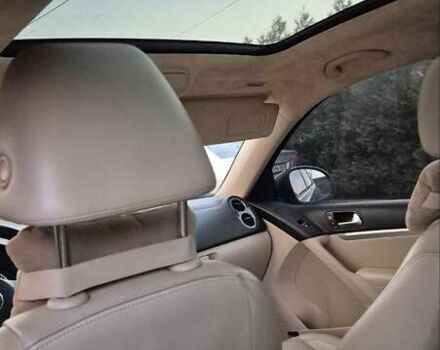 Чорний Фольксваген Тігуан, об'ємом двигуна 1.98 л та пробігом 227 тис. км за 13000 $, фото 4 на Automoto.ua