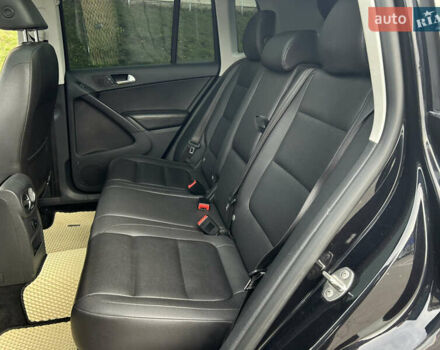 Черный Фольксваген Тигуан, объемом двигателя 2 л и пробегом 222 тыс. км за 12200 $, фото 13 на Automoto.ua