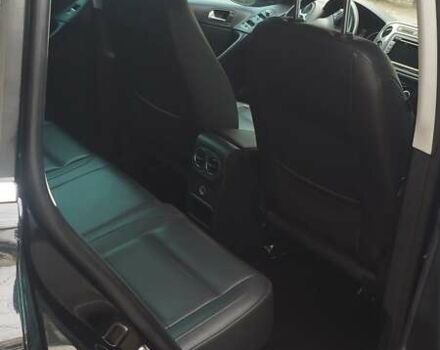 Черный Фольксваген Тигуан, объемом двигателя 2 л и пробегом 267 тыс. км за 13000 $, фото 17 на Automoto.ua