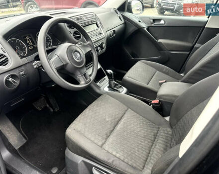 Чорний Фольксваген Тігуан, об'ємом двигуна 2 л та пробігом 165 тис. км за 9499 $, фото 7 на Automoto.ua