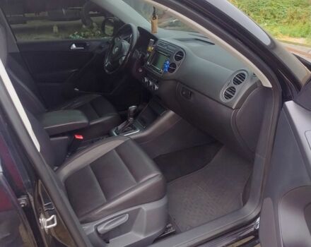 Чорний Фольксваген Тігуан, об'ємом двигуна 2 л та пробігом 189 тис. км за 11100 $, фото 6 на Automoto.ua