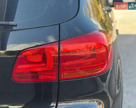 Чорний Фольксваген Тігуан, об'ємом двигуна 2 л та пробігом 189 тис. км за 10300 $, фото 32 на Automoto.ua