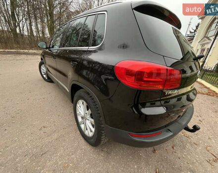 Черный Фольксваген Тигуан, объемом двигателя 1.99 л и пробегом 320 тыс. км за 14499 $, фото 67 на Automoto.ua