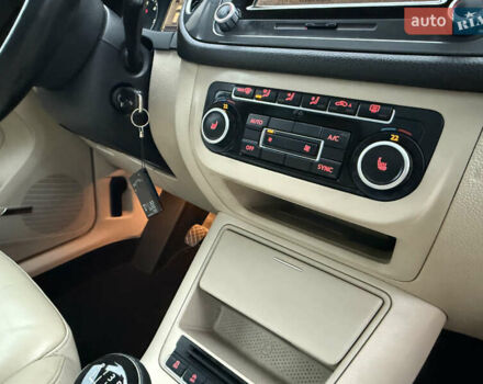 Чорний Фольксваген Тігуан, об'ємом двигуна 2 л та пробігом 234 тис. км за 15500 $, фото 12 на Automoto.ua