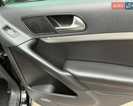 Черный Фольксваген Тигуан, объемом двигателя 1.99 л и пробегом 320 тыс. км за 14499 $, фото 119 на Automoto.ua