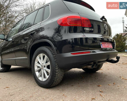Черный Фольксваген Тигуан, объемом двигателя 1.99 л и пробегом 320 тыс. км за 14499 $, фото 47 на Automoto.ua